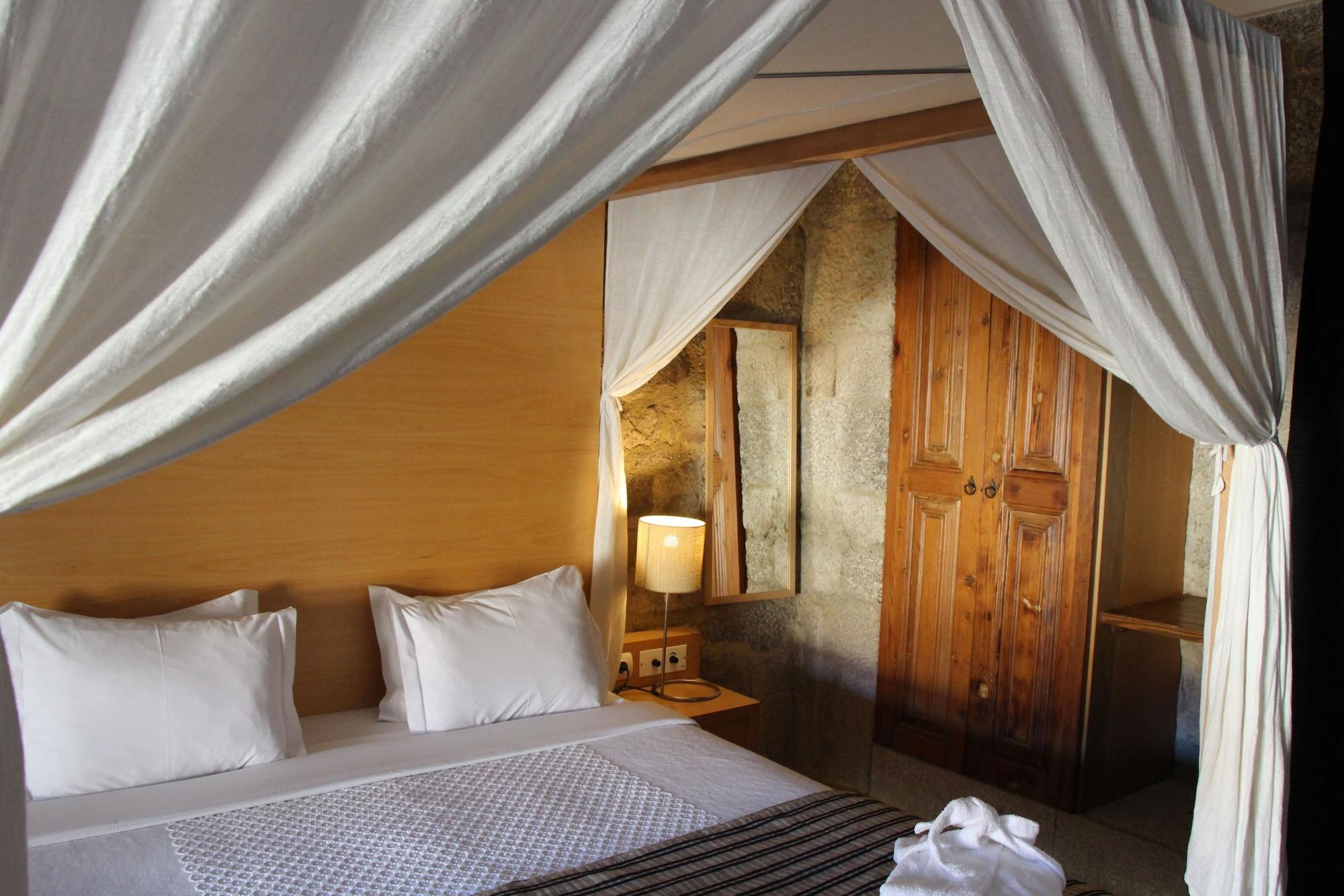 Hotel Rural De Charme Maria Da Fonte 포보아데란호소 외부 사진